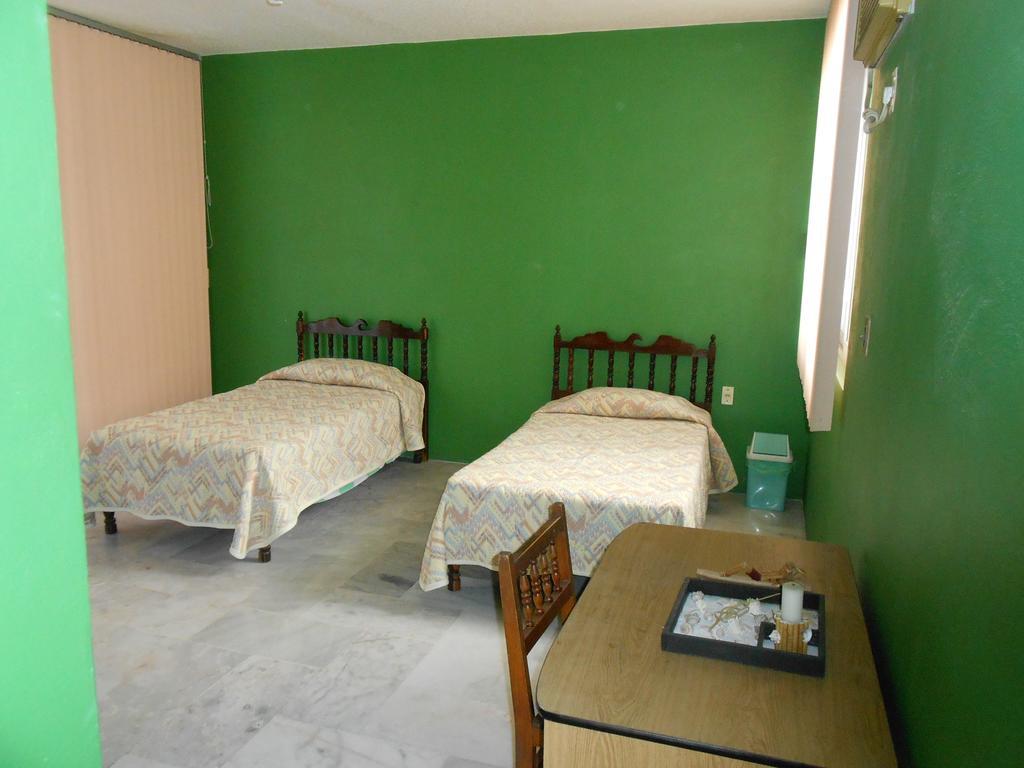 B&B Roca Sola Acapulco Ruang foto